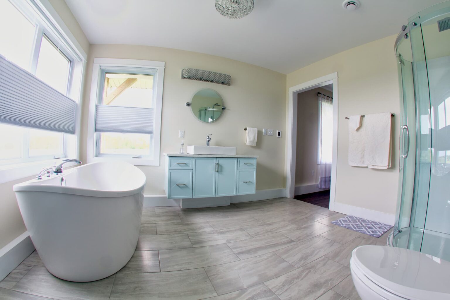 Luxurious 4-piece ensuite bathroom at Beausoleil Vineyards Guest House